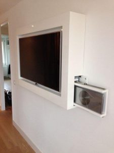 bereik Waarschuwing Deens TV-meubel voor slaapkamer met verborgen dvd-spelerZaal Meubelfabriek